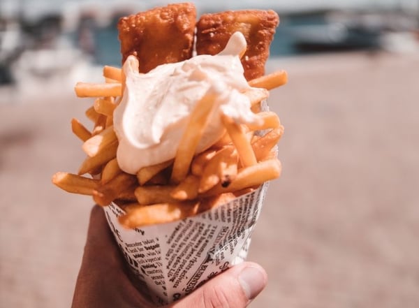 Cone of fries with mayonnaise_Photo by Gustav Lundborg from Pexels
