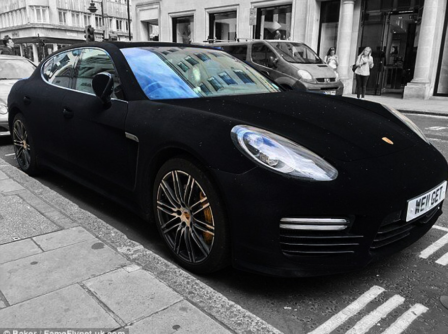 luxury-car-velvet-black-car-wrap