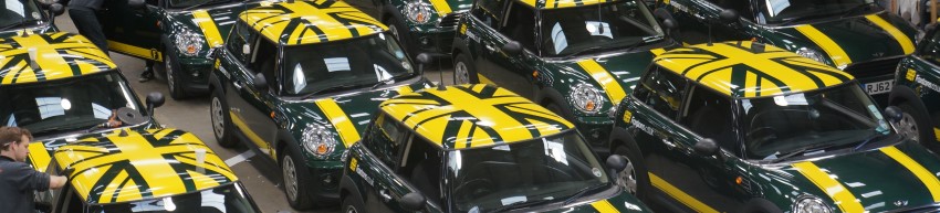 Foxtons-minis-green-yellow-fleet-wrap