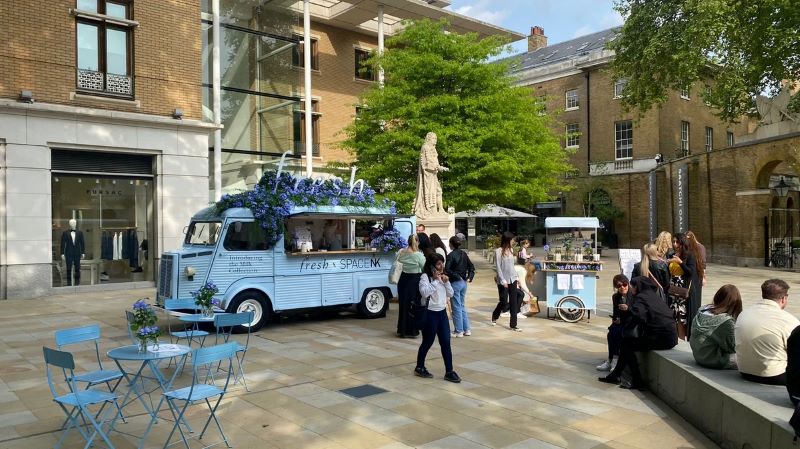 Fresh-x-SpaceNK-Citroen-H-Van-Promohire-blue-flowers