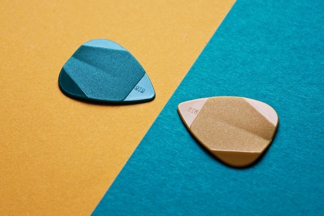 The Role of Colours and Contrast