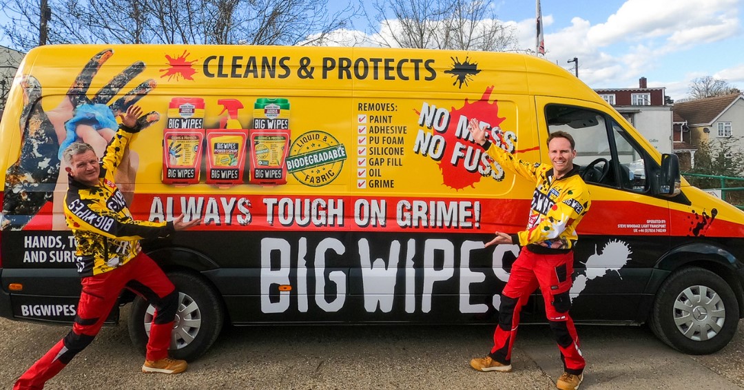 Big Wipes black red yellow branded van Nigel Dibbo Jack Kight