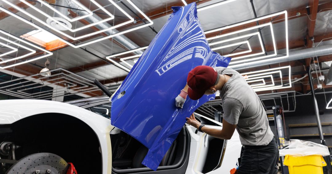 vehicle-wrap-problems-solutions-blue-door